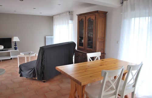 Saint-Hymer House | Top-Rated Family Hotel with Kitchen at Gîte de l'Augerone