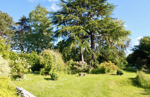 Breancon House | The Gîte du Manoir in the park in the center of the village