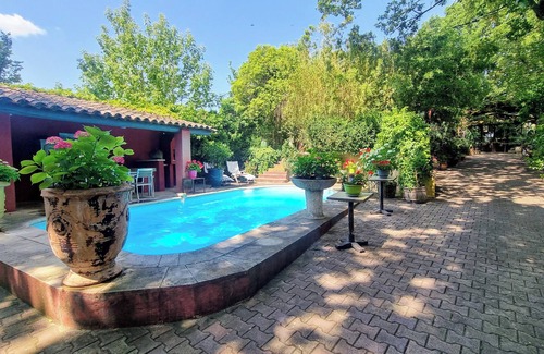 Robion House | The Glasshouse of Dreams