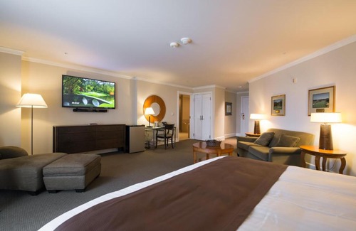 Glenview Hotel | Stay at The Glen Club: Wheelchair Accessible & Family Friendly