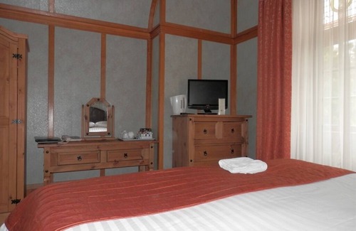 Selkirk House | Guest Rated 9/10: Enjoy Breakfast at The Glen Guesthouse
