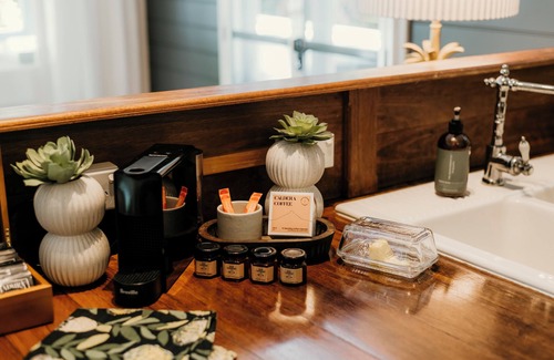 Murwillumbah House | The Glenelg Upstairs Residence (6 persons)