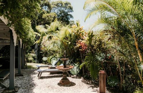 Murwillumbah House | The Glenelg Whole Residence - 8 persons