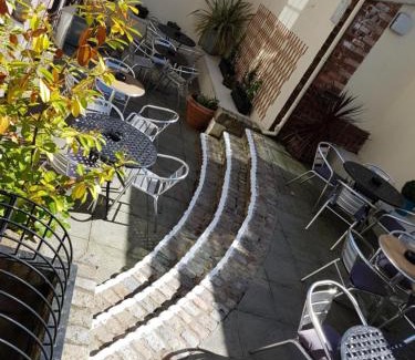 Central Aberdeen Hotel | Discover The Globe Inn: Family-Friendly with Breakfast & Dining