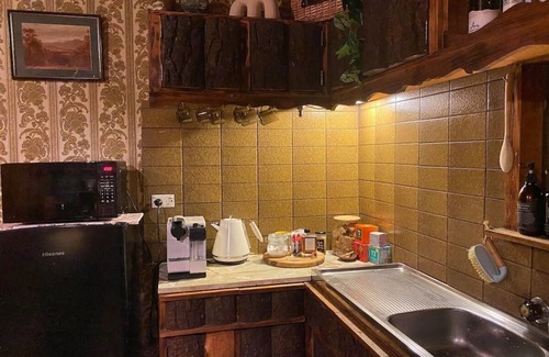 Sofala House | Experience The Gold Commissioners Sofala with Family-Friendly Amenities