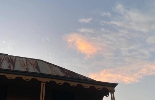 Sofala House | Experience The Gold Commissioners Sofala with Family-Friendly Amenities