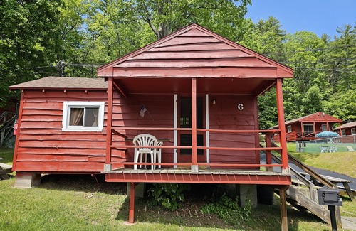 Lake George Cabin | Experience The Gold Eagle Cottage 6 with Ocean Views