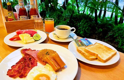 Thung Song Hotel | Family-Friendly Haven at The Gold Living Life Hotel
