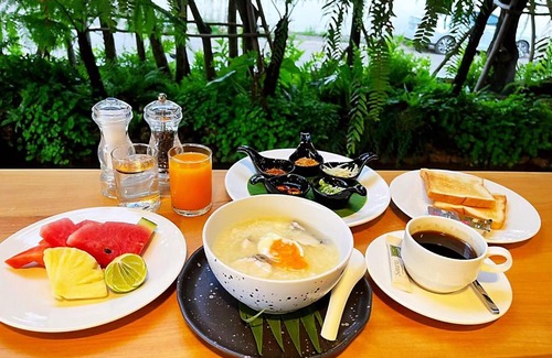 Thung Song Hotel | Family-Friendly Haven at The Gold Living Life Hotel