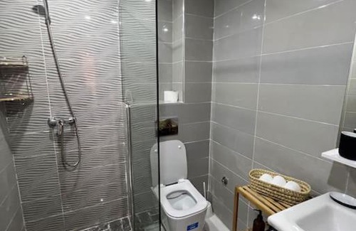 Camp El Ghoul Apartment | Pet-Friendly Getaway at The Golden Ghoul Apartment