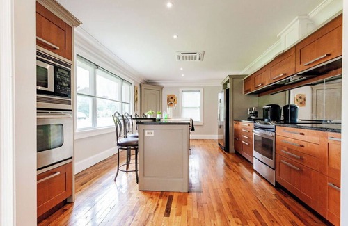 Golden Grove House | Explore The Golden Grove Getaway: Pet-Friendly Retreat
