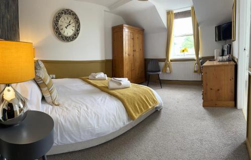 Leyburn Hotel | Pet-Friendly Stays at The Golden Lion Hotel - Rated 8.4/10