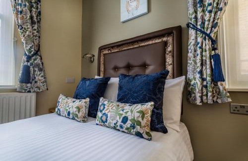 St Ives Hotel | Discover The Golden Lion Hotel in St Ives, Cambridgeshire