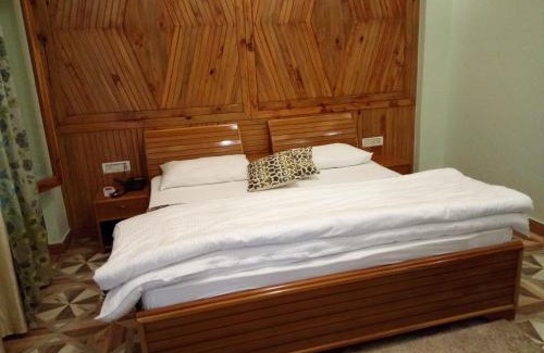 Kaul Hotel | Budget-Friendly Getaway at The Golden Peak Hotel