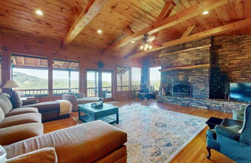 Morganton House | Explore The Good Place: Family-Friendly with Hot Tub Access