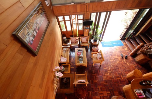 Mae Sariang House | Budget-Friendly Good View Guesthouse with Family Amenities