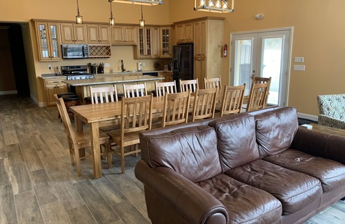 Ellicottville House | Discover Chateau Merlot: Spa & Family-Friendly Retreat