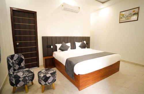 Faizabad Hotel | The Govind palace