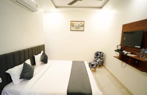 Faizabad Hotel | The Govind palace