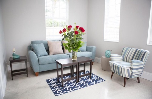 Grandview Heights House | Guest Rated 10/10: The Grace FitzPatrick with Pool