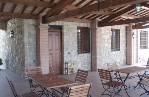 Loreto Apartment | Discover THE GRAIN in the Beautiful Assignano Countryside