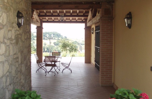 Loreto Apartment | Discover THE GRAIN in the Beautiful Assignano Countryside