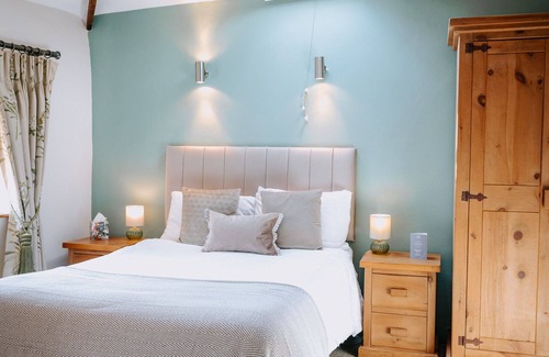 Everdon Bed & Breakfast | Eco-Friendly Family Stay at The Granary at Fawsley