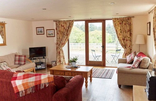 Lofthouse Apartment | Relax at The Granary @ Dallow Hall Barns with Spa & Breakfast