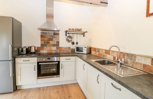 Stanfield Cottage | Family-Friendly Retreat at The Granary in Willow Grange