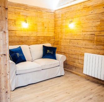 Preston Apartment | Oceanfront Getaway at The Granary - Rated 9.6/10