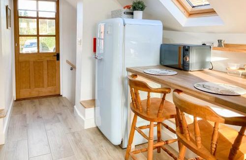 Clee Saint Margaret House | Discover The Granary: Family-Friendly Retreat with Top Ratings