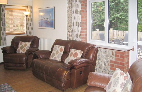 North Walsham House | Discover The Granary: Family & Pet-Friendly Retreat