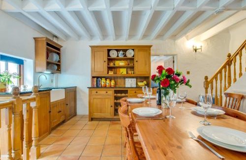 Saint Martin House | Pet-Friendly Retreat at The Granary: Guest Rated 10/10