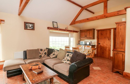 County Waterford Cottage | Pet-Friendly Retreat at The Granary in Lismore, Waterford