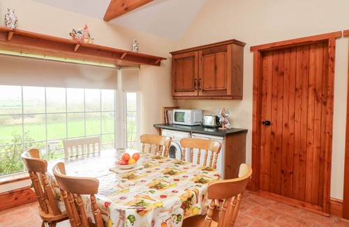 County Waterford Cottage | Pet-Friendly Retreat at The Granary in Lismore, Waterford