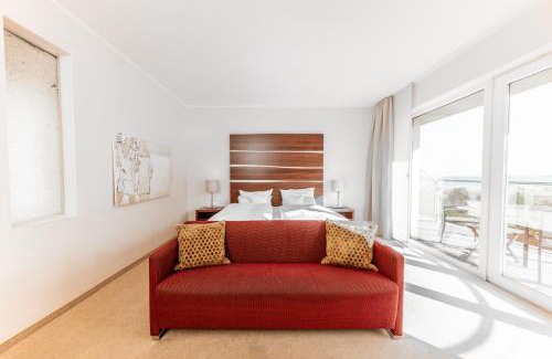 Ostseebad Ahrenshoop Hotel | Elegant Oceanfront Retreat at The Grand - Rated 9/10