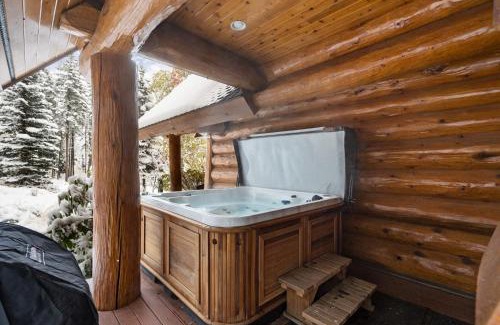 Whitefish House | Discover The Grand Alpine Lodge: Family & Pet Friendly Stay