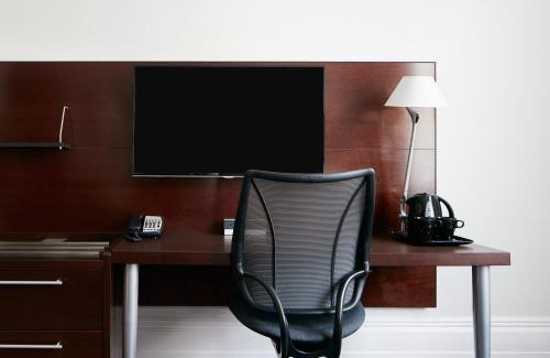 London City Centre Hotel | Discover The Grand at Trafalgar Square with Pet-Friendly Amenities
