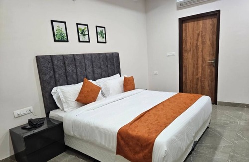 Mehandipur Hotel | Budget-Friendly Stay at Mehandipur Residency by Tathaastu
