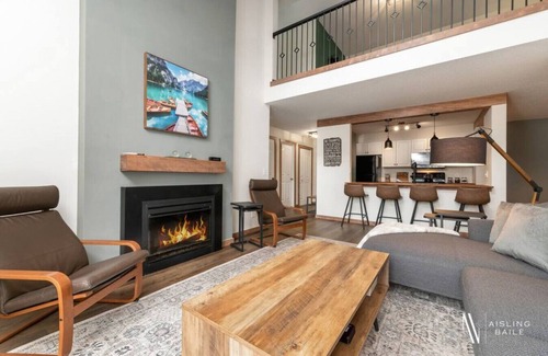 East Kootenay Condo | Experience The Grand Peak: Hot Tub, Pool & Gym Await