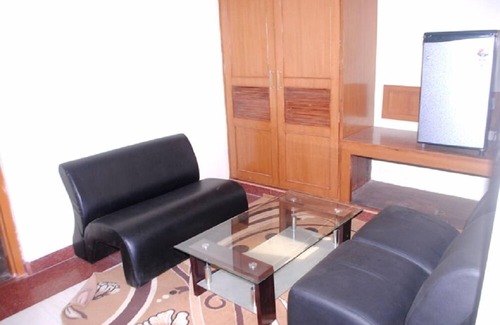 Jaunpur Hotel | Discover The Grand Utsav Motal: Family-Friendly Escape