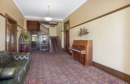 Wentworth Falls Hotel | Discover The Grand View Hotel: Perfect for Family Getaways