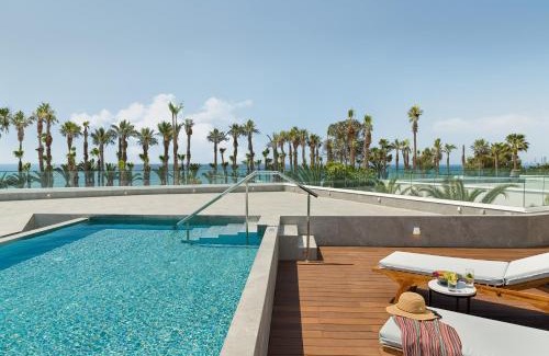 Limassol Resort | GrandResort by Leonardo Hotels: Oceanfront Bliss Awaits