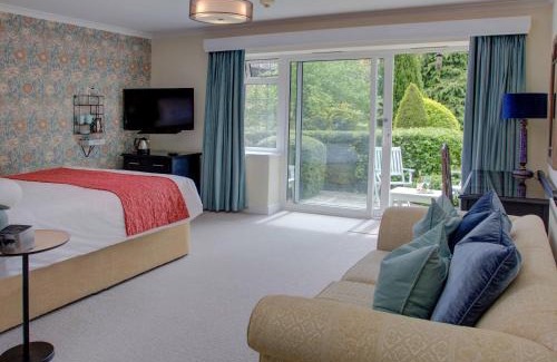 Oborne Hotel | Elegant Stay at The Grange: Top-Rated & Family-Friendly