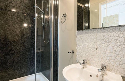 Keswick House | Elegant Stay at The Grange Country House - Guest Rated 9.8