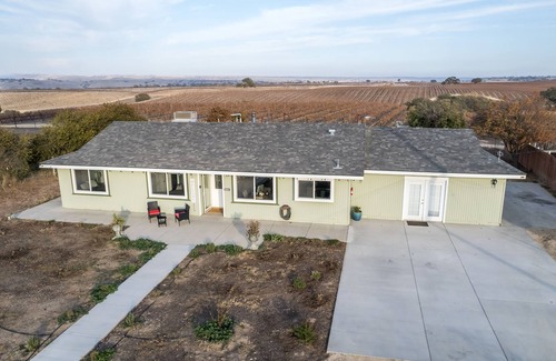 Paso Robles Other | The Grape Escape Farmhouse