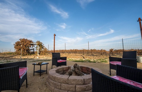 Paso Robles Other | The Grape Escape Farmhouse