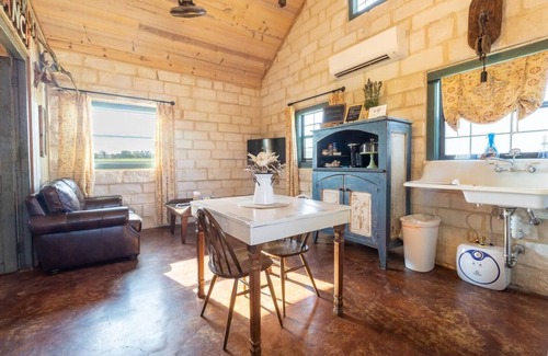 Grapetown Other | Experience The Grapetown Gasthaus @ TimberRose Ranch Retreat