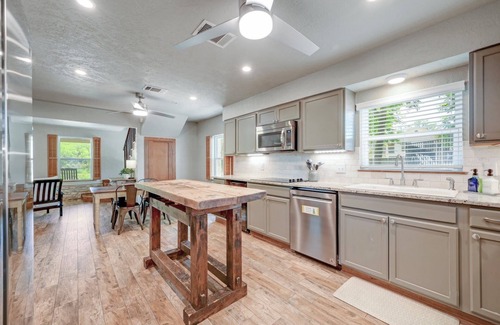Wimberley House | Unforgettable Stay at The Great Escape on Blanco River