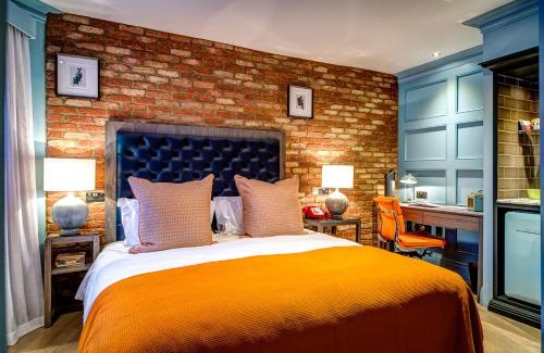 Sonning Hotel | Pet-Friendly Stay at The Great House, Sonning - 9/10 Rated